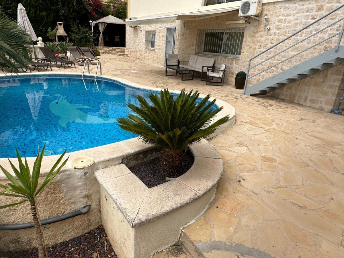 Apartamentos En La Villa Con El Territorio Comun En كاليبي المظهر الخارجي الصورة