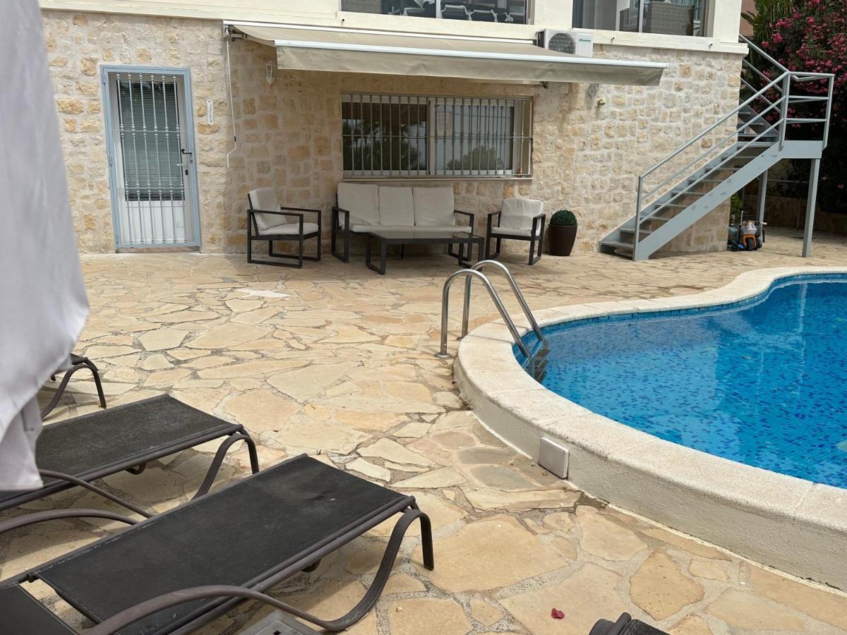 Apartamentos En La Villa Con El Territorio Comun En كاليبي المظهر الخارجي الصورة