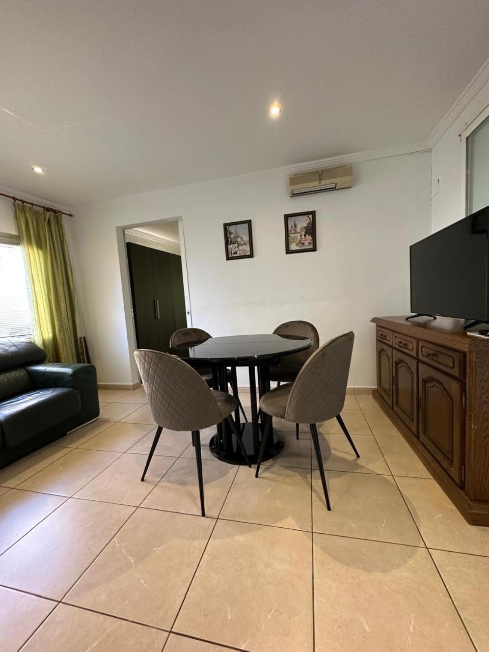 Apartamentos En La Villa Con El Territorio Comun En كاليبي المظهر الخارجي الصورة